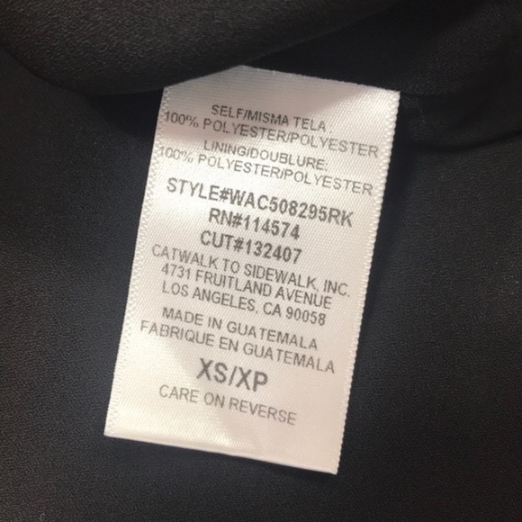 Pleione Tie Front Floral Flutter Sleeve Blouse - Picture 5 of 7